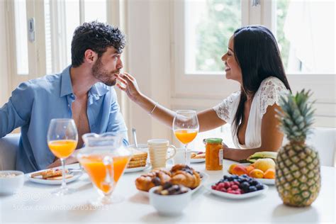 breakfast in dating